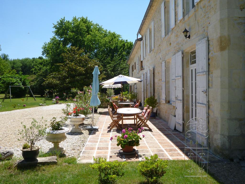 Bed and Breakfast Domaine Du Papillon Lesparre-Médoc Exteriér fotografie